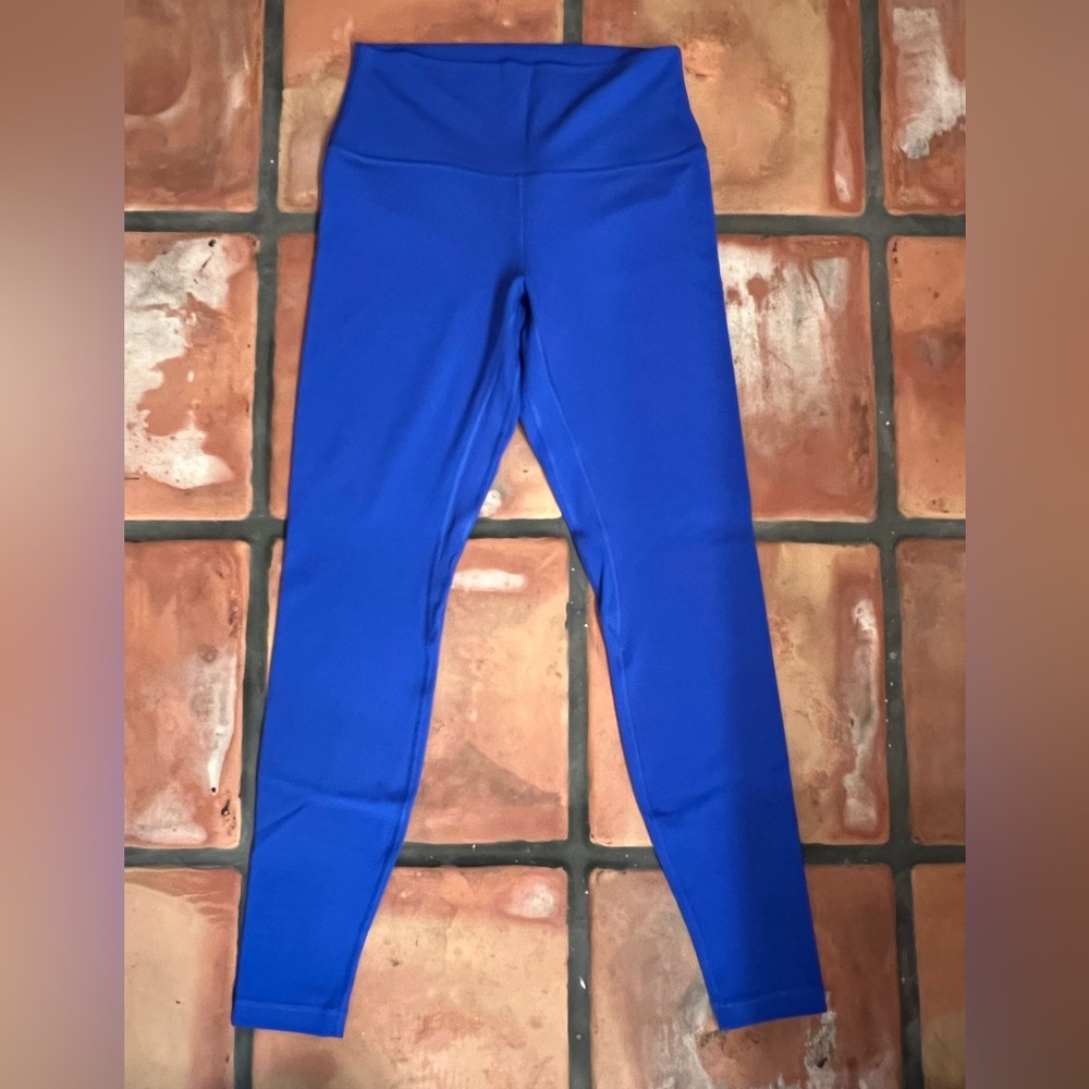Lululemon Align High Rise 28” leggings. Blue. Size:8